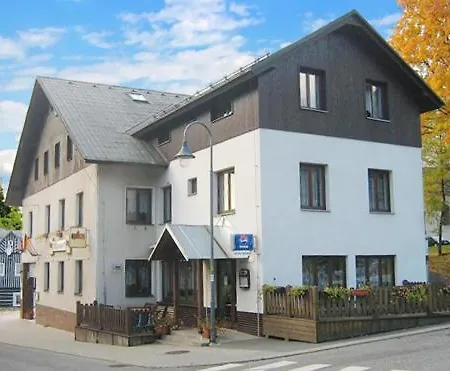 Anna Hotel 3*