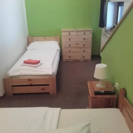 Anna Hotel 3*