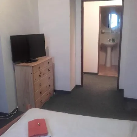 Hotel Anna 3*