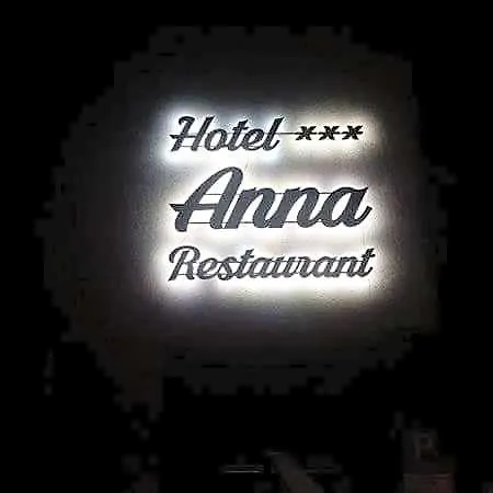 Hotel Anna 3*