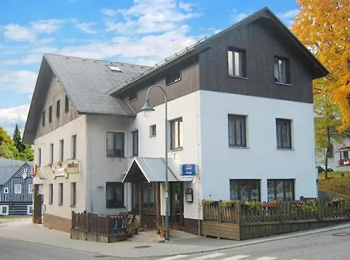 Anna Hotel 3*